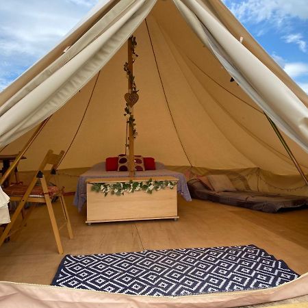 Honey Pod Farm Bell Tents Ъптън ъпон Севърн Екстериор снимка
